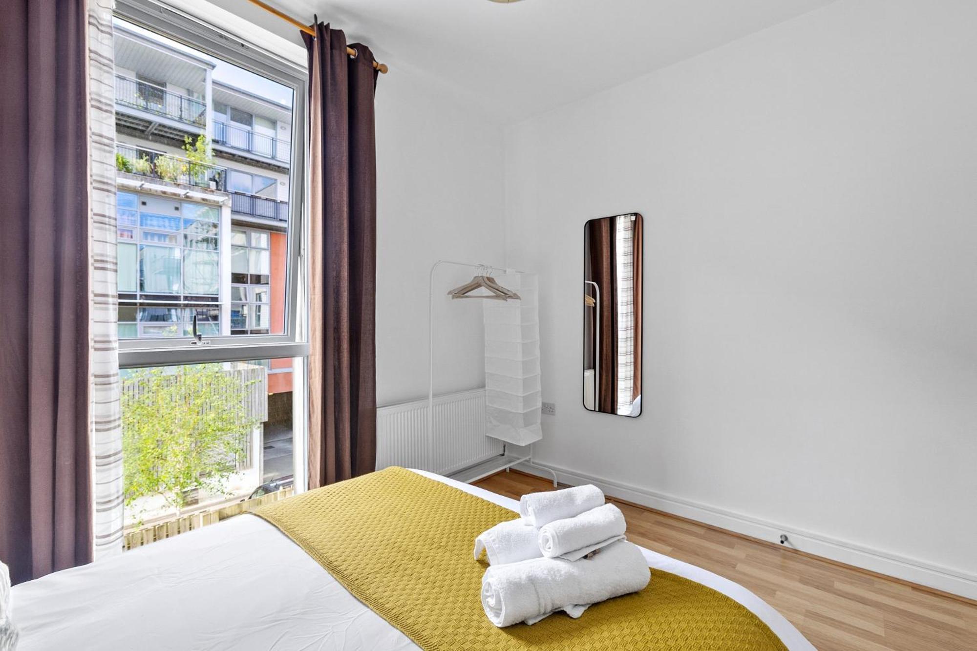 Spacious House By Quay - Sleeps 7 - Free Parking Plymouth Exteriér fotografie